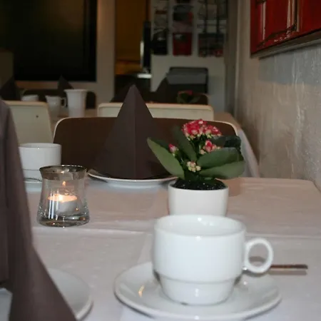 Hotel Hojer Otel 3*